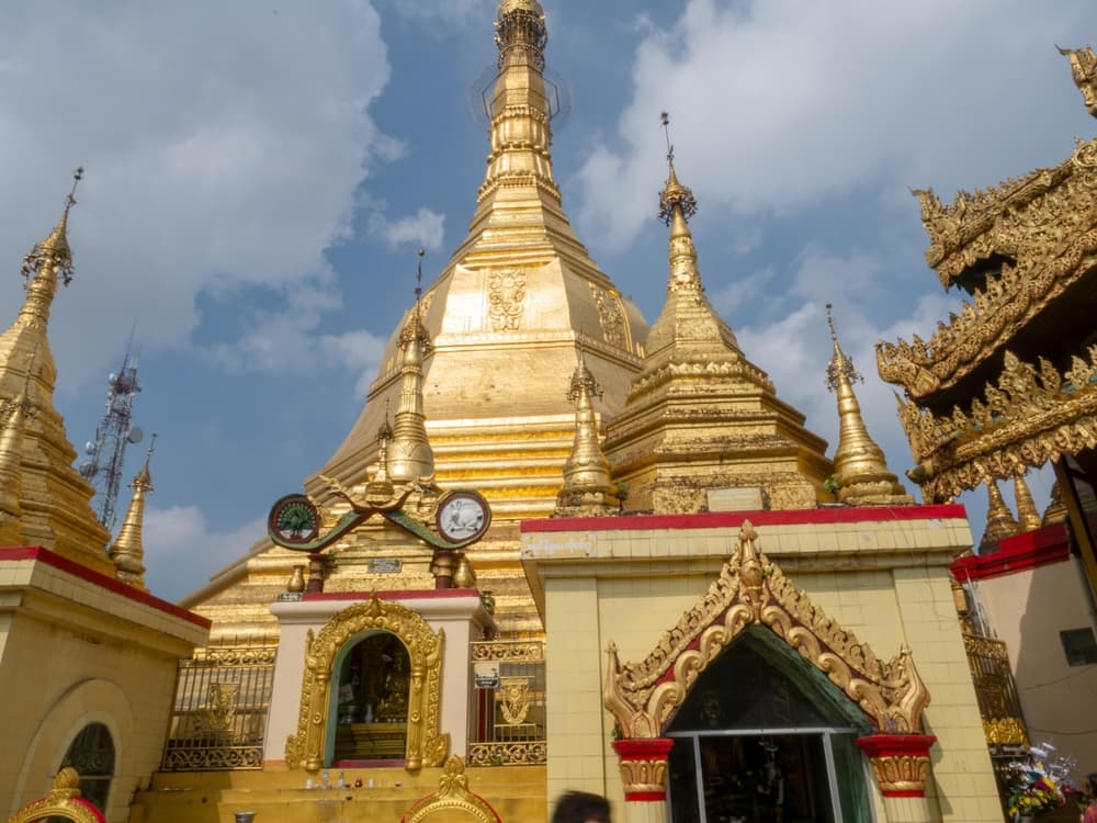 Sule Pagoda